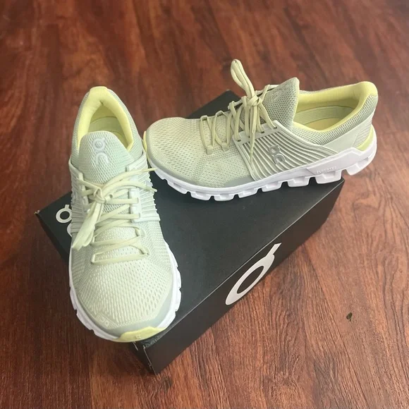 On Cloudswift Women’s Shoes - Picture 8 of 12